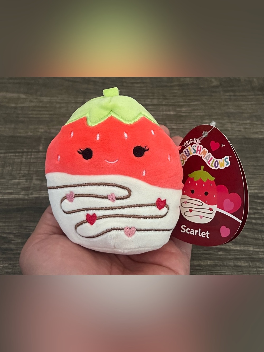 Squishmallows Scarlet White Chocolate Covered Strawberry (2023) Valentine